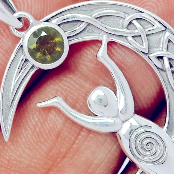 Moldavite Celtic Crescent moon goddess pendant - Picture 2 of 2